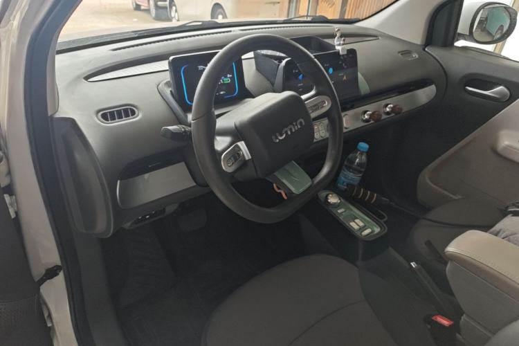 Used CHANGAN NEVO Lumin 2022 155 km – Refreshingly Sweet Edition Center Console