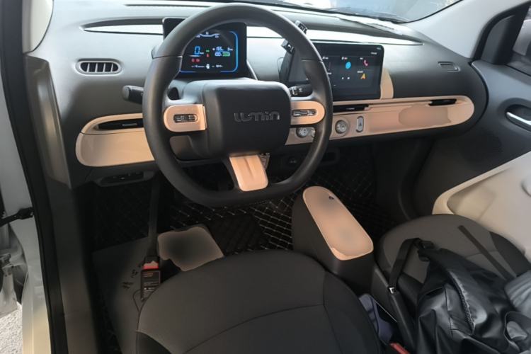 Used CHANGAN NEVO Lumin 2022 155 km – Refreshingly Sweet Edition Center Console