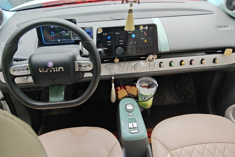 Used CHANGAN NEVO Lumin 2022 210km Sweet Edition Center Console