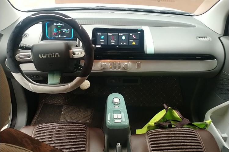 Used CHANGAN NEVO Lumin 2022 155 km – Refreshingly Sweet Edition Center Console