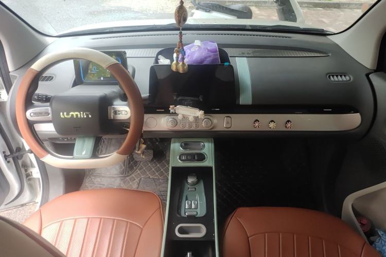 Used CHANGAN NEVO Lumin 2022 155 km – Refreshingly Sweet Edition Center Console