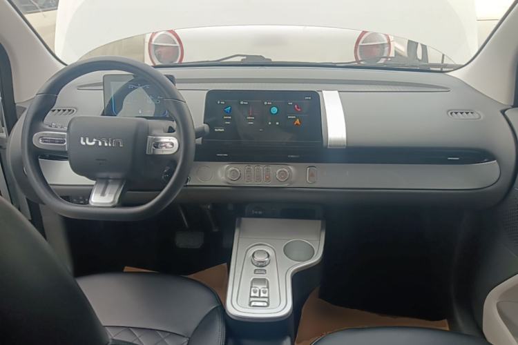 Used CHANGAN NEVO Lumin 2022 210km Sweet Edition Center Console
