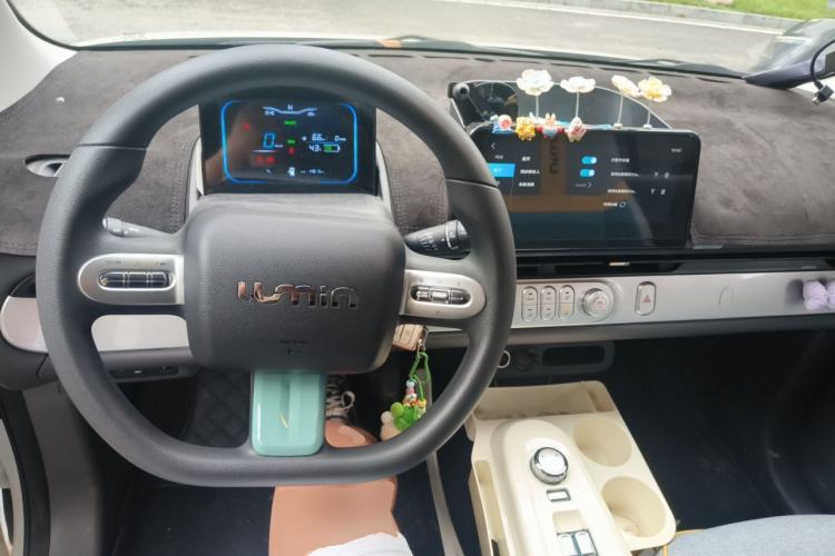 Used CHANGAN NEVO Lumin 2022 155 km – Refreshingly Sweet Edition Center Console