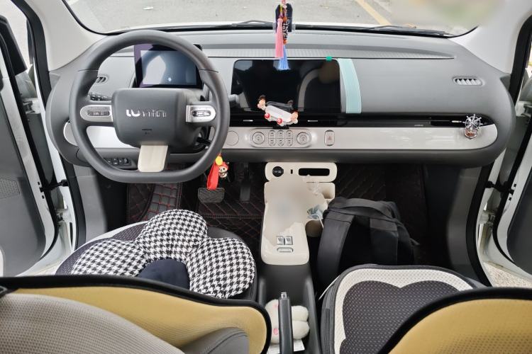 Used CHANGAN NEVO Lumin 2022 155 km – Refreshingly Sweet Edition Center Console