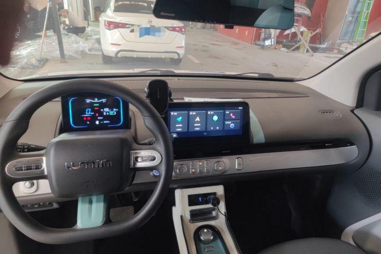 Used CHANGAN NEVO Lumin 2022 210km Sweet Edition Center Console