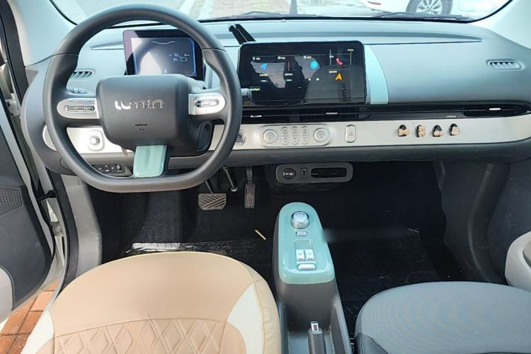 Used CHANGAN NEVO Lumin 2022 155 km – Refreshingly Sweet Edition Center Console