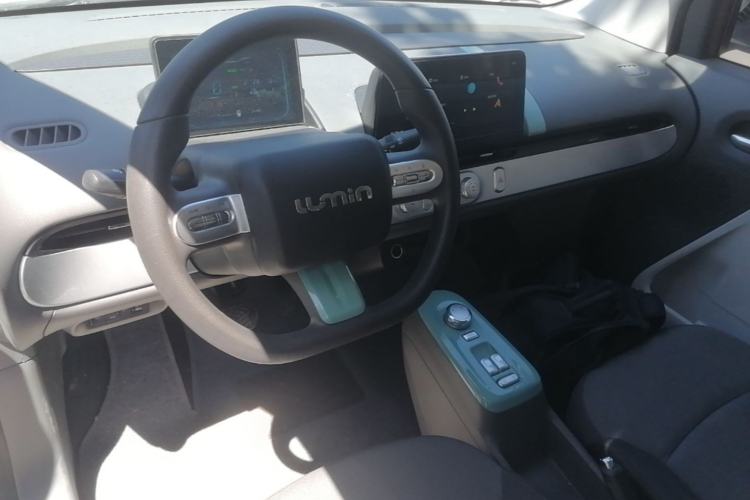 Used CHANGAN NEVO Lumin 2022 155 km – Refreshingly Sweet Edition Center Console