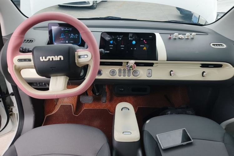 Used CHANGAN NEVO Lumin 2022 155 km – Refreshingly Sweet Edition Center Console