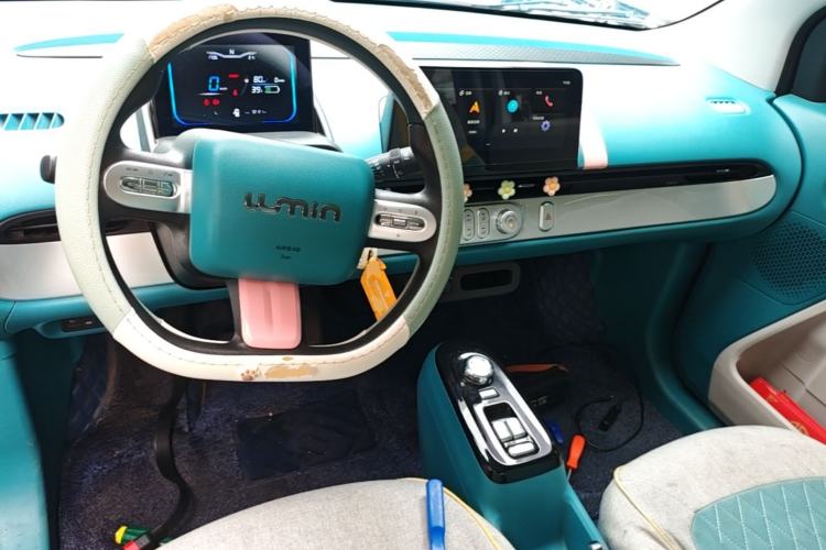 Used CHANGAN NEVO Lumin 2022 210km Sweet Edition Center Console