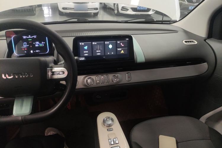 Used CHANGAN NEVO Lumin 2022 210km Sweet Edition Center Console