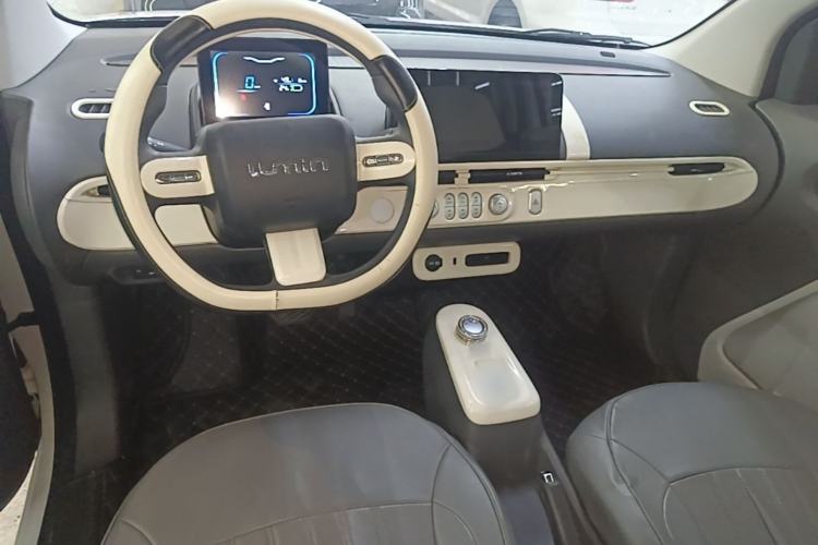 Used CHANGAN NEVO Lumin 2022 210km Sweet Edition Center Console