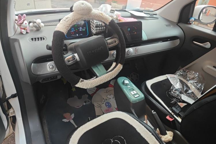 Used CHANGAN NEVO Lumin 2022 210km Sweet Edition Center Console