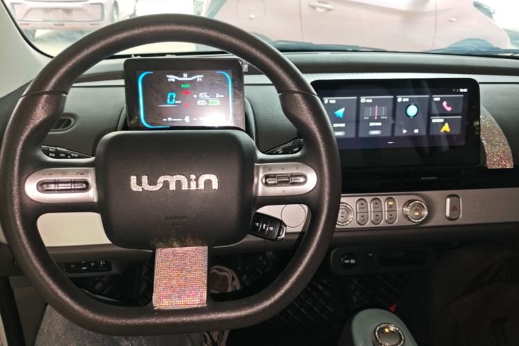 Used CHANGAN NEVO Lumin 2022 155 km – Refreshingly Sweet Edition Center Console