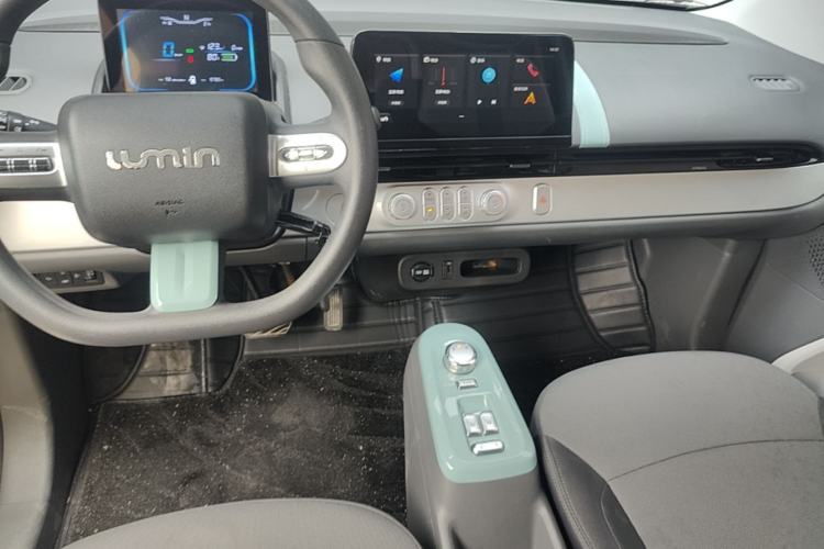 Used CHANGAN NEVO Lumin 2022 155 km – Refreshingly Sweet Edition Center Console