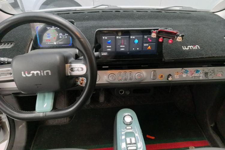 Used CHANGAN NEVO Lumin 2022 155 km – Refreshingly Sweet Edition Center Console