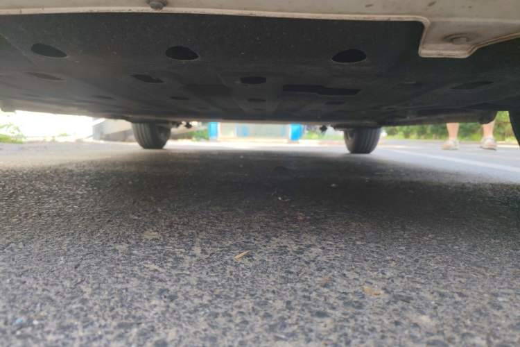 Used CHANGAN NEVO Lumin 2022 210km Sweet Edition Chassis Front