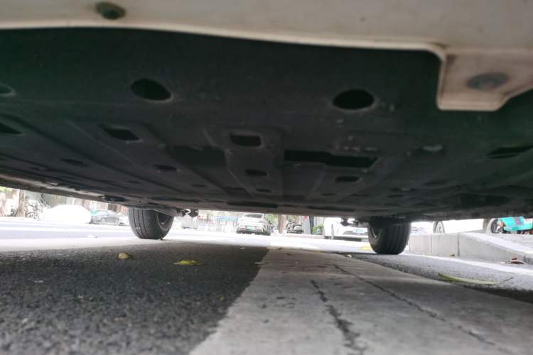 Used CHANGAN NEVO Lumin 2022 155 km – Refreshingly Sweet Edition Chassis Front