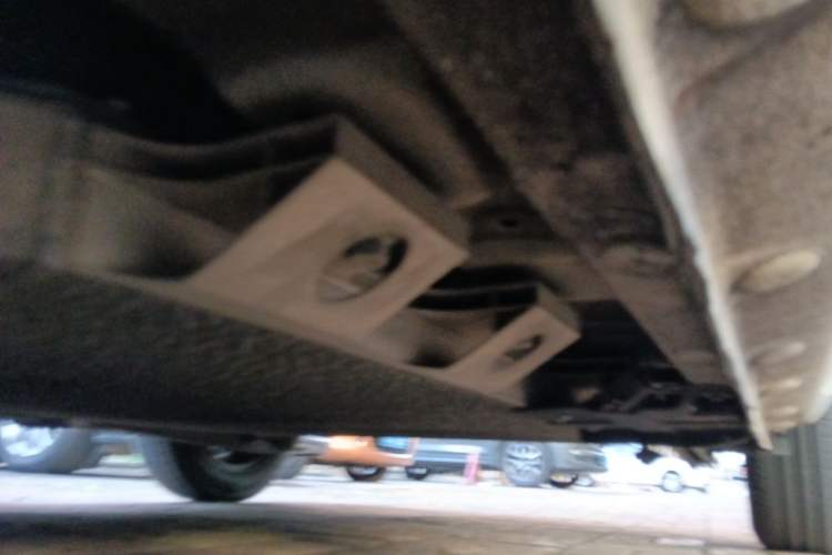 Used CHANGAN NEVO Lumin 2022 301km Honey-Sweet Version Chassis Front Left