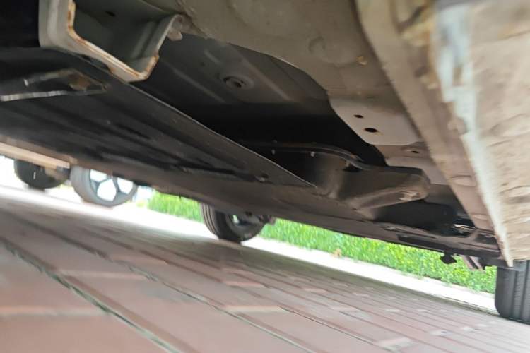 Used CHANGAN NEVO Lumin 2022 210km Sweet Edition Chassis Front Left