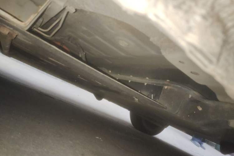 Used CHANGAN NEVO Lumin 2022 210km Sweet Edition Chassis Front Left