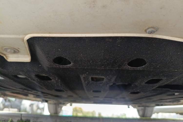 Used CHANGAN NEVO Lumin 2022 210km Sweet Edition Chassis Front