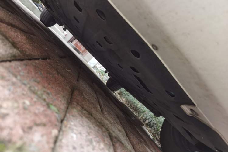 Used CHANGAN NEVO Lumin 2022 155 km – Refreshingly Sweet Edition Chassis Front