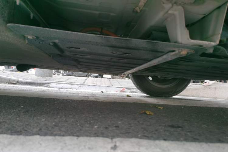 Used CHANGAN NEVO Lumin 2022 155 km – Refreshingly Sweet Edition Chassis Front Right