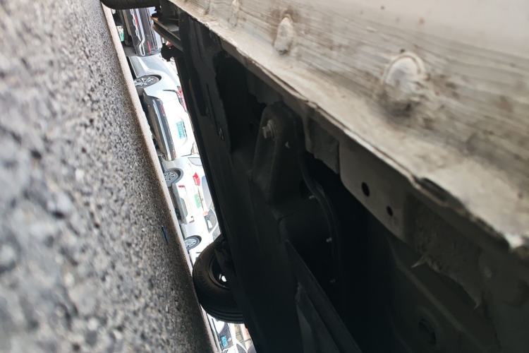 Used CHANGAN NEVO Lumin 2022 155 km – Refreshingly Sweet Edition Chassis Front Right