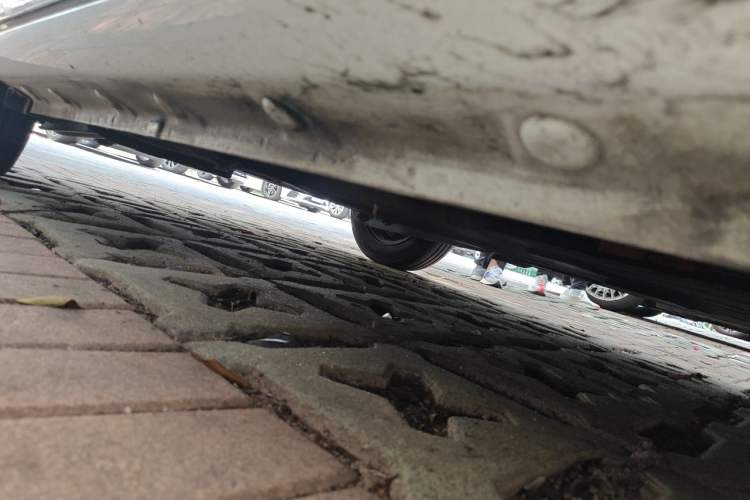 Used CHANGAN NEVO Lumin 2022 210km Sweet Edition Chassis Front Right