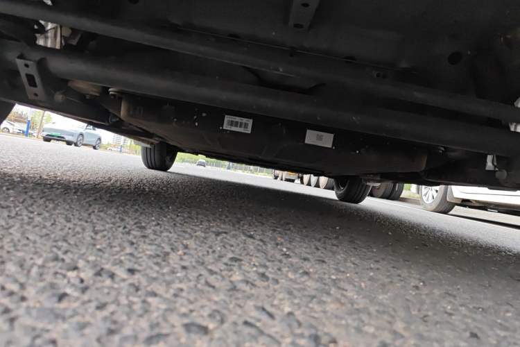 Used CHANGAN NEVO Lumin 2022 155 km – Refreshingly Sweet Edition Chassis Front Right