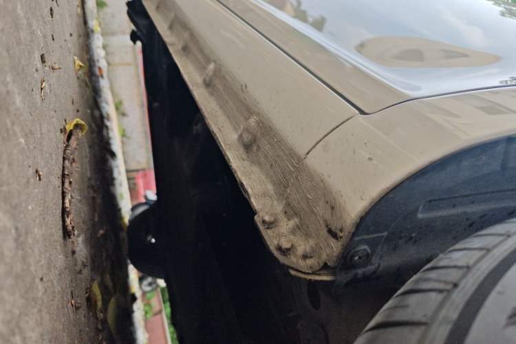 Used CHANGAN NEVO Lumin 2022 155 km – Refreshingly Sweet Edition Chassis Front Right