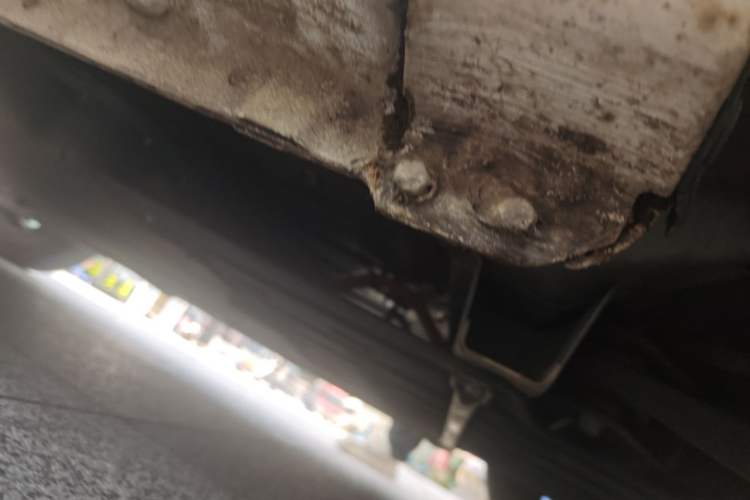 Used CHANGAN NEVO Lumin 2022 210km Sweet Edition Chassis Front Right