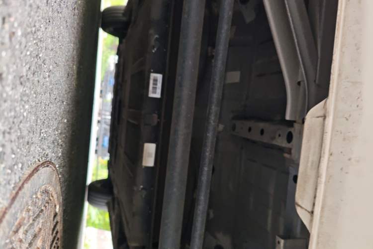 Used CHANGAN NEVO Lumin 2022 155 km – Refreshingly Sweet Edition Chassis Rear