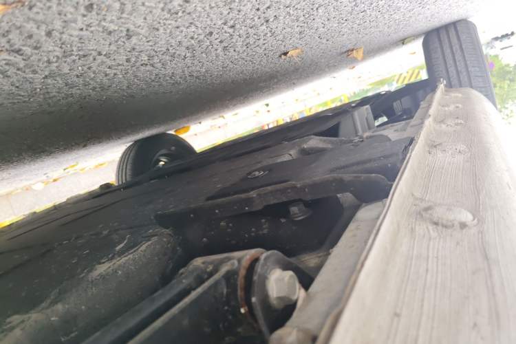 Used CHANGAN NEVO Lumin 2022 155 km – Refreshingly Sweet Edition Chassis Rear Left