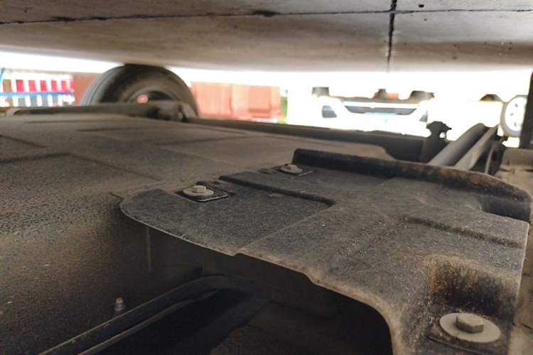 Used CHANGAN NEVO Lumin 2022 155 km – Refreshingly Sweet Edition Chassis Rear Right