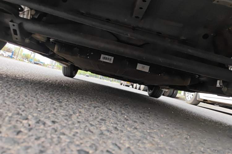 Used CHANGAN NEVO Lumin 2022 155 km – Refreshingly Sweet Edition Chassis Rear Right