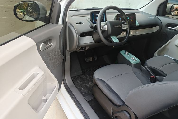 Used CHANGAN NEVO Lumin 2022 155 km – Refreshingly Sweet Edition Driver Seat