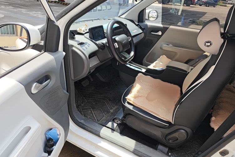 Used CHANGAN NEVO Lumin 2022 155 km – Refreshingly Sweet Edition Driver Seat
