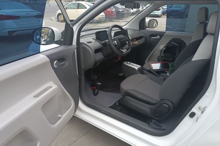 Used CHANGAN NEVO Lumin 2022 155 km – Refreshingly Sweet Edition Driver Seat