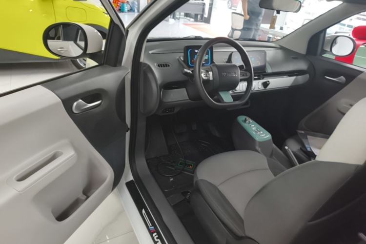 Used CHANGAN NEVO Lumin 2022 155 km – Refreshingly Sweet Edition Driver Seat