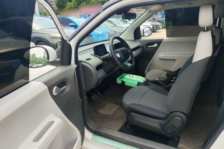 Used CHANGAN NEVO Lumin 2022 155 km – Refreshingly Sweet Edition Driver Seat