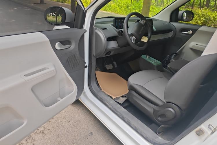 Used CHANGAN NEVO Lumin 2022 155 km – Refreshingly Sweet Edition Driver Seat