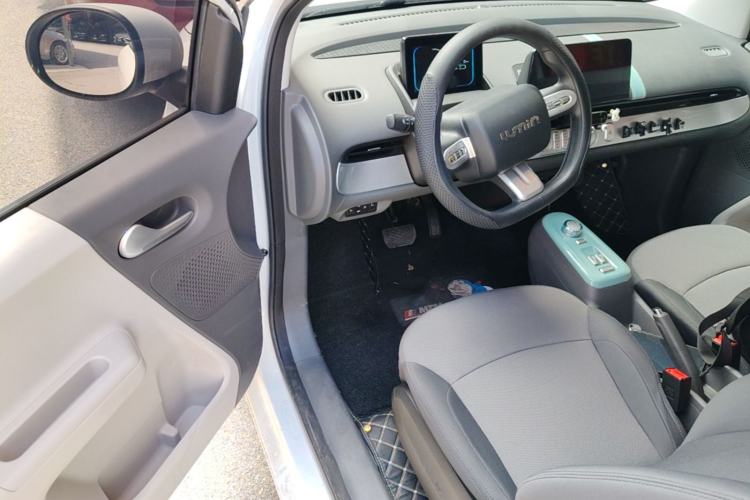 Used CHANGAN NEVO Lumin 2022 155 km – Refreshingly Sweet Edition Driver Seat