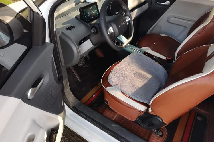 Used CHANGAN NEVO Lumin 2022 155 km – Refreshingly Sweet Edition Driver Seat