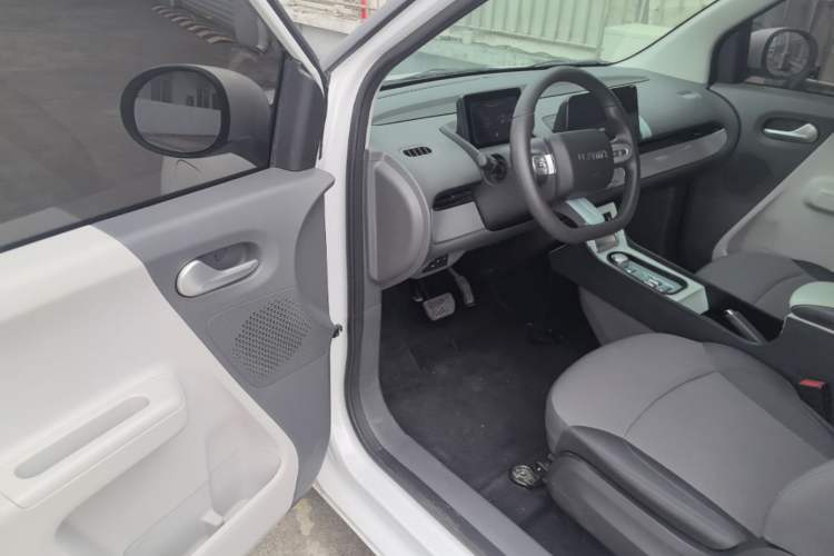 Used CHANGAN NEVO Lumin 2022 155 km – Refreshingly Sweet Edition Driver Seat
