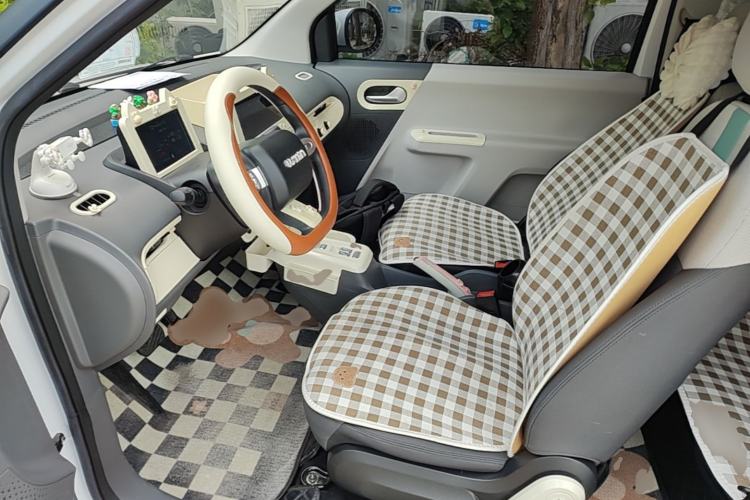 Used CHANGAN NEVO Lumin 2022 155 km – Refreshingly Sweet Edition Driver Seat
