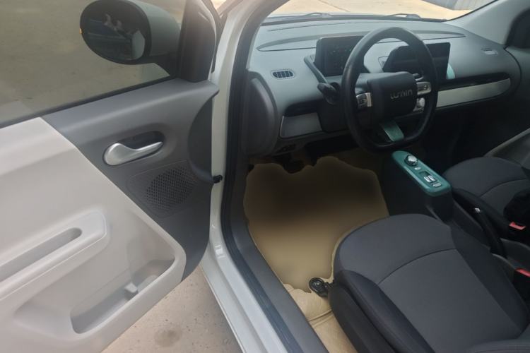 Used CHANGAN NEVO Lumin 2022 155 km – Refreshingly Sweet Edition Driver Seat