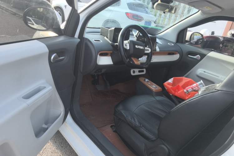 Used CHANGAN NEVO Lumin 2022 155 km – Refreshingly Sweet Edition Driver Seat