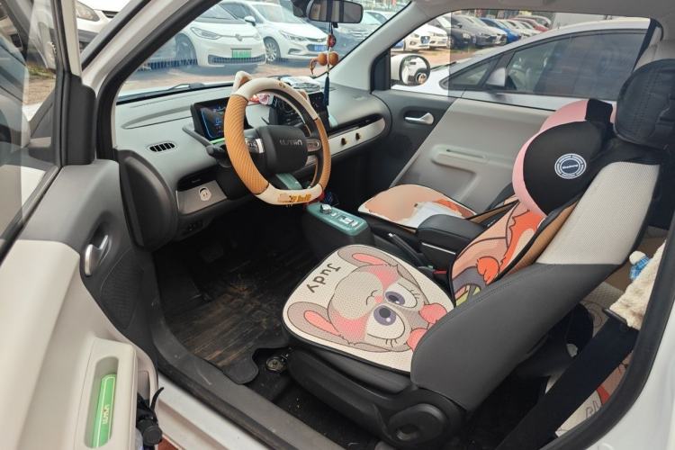 Used CHANGAN NEVO Lumin 2022 155 km – Refreshingly Sweet Edition Driver Seat