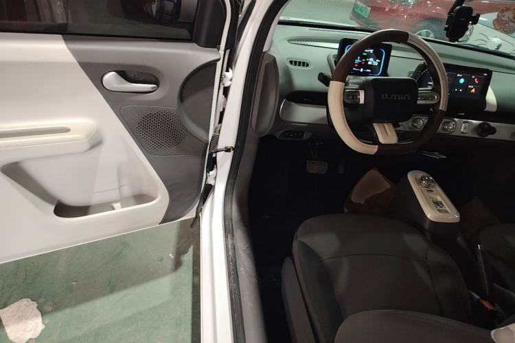 Used CHANGAN NEVO Lumin 2022 155 km – Refreshingly Sweet Edition Driver Seat